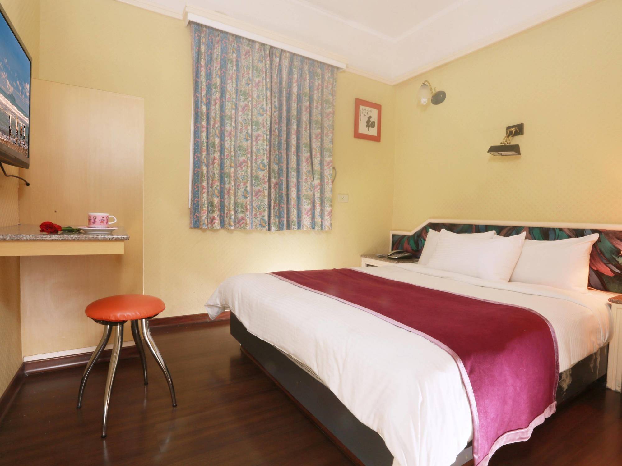King Town Hotel Luodong Eksteriør billede