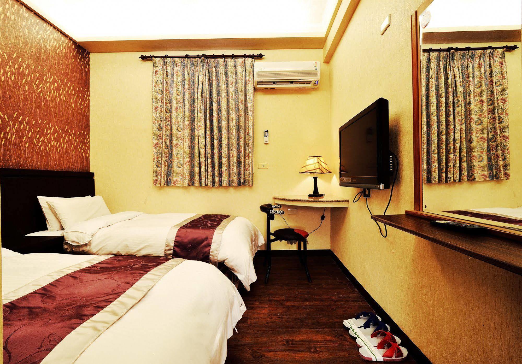 King Town Hotel Luodong Eksteriør billede
