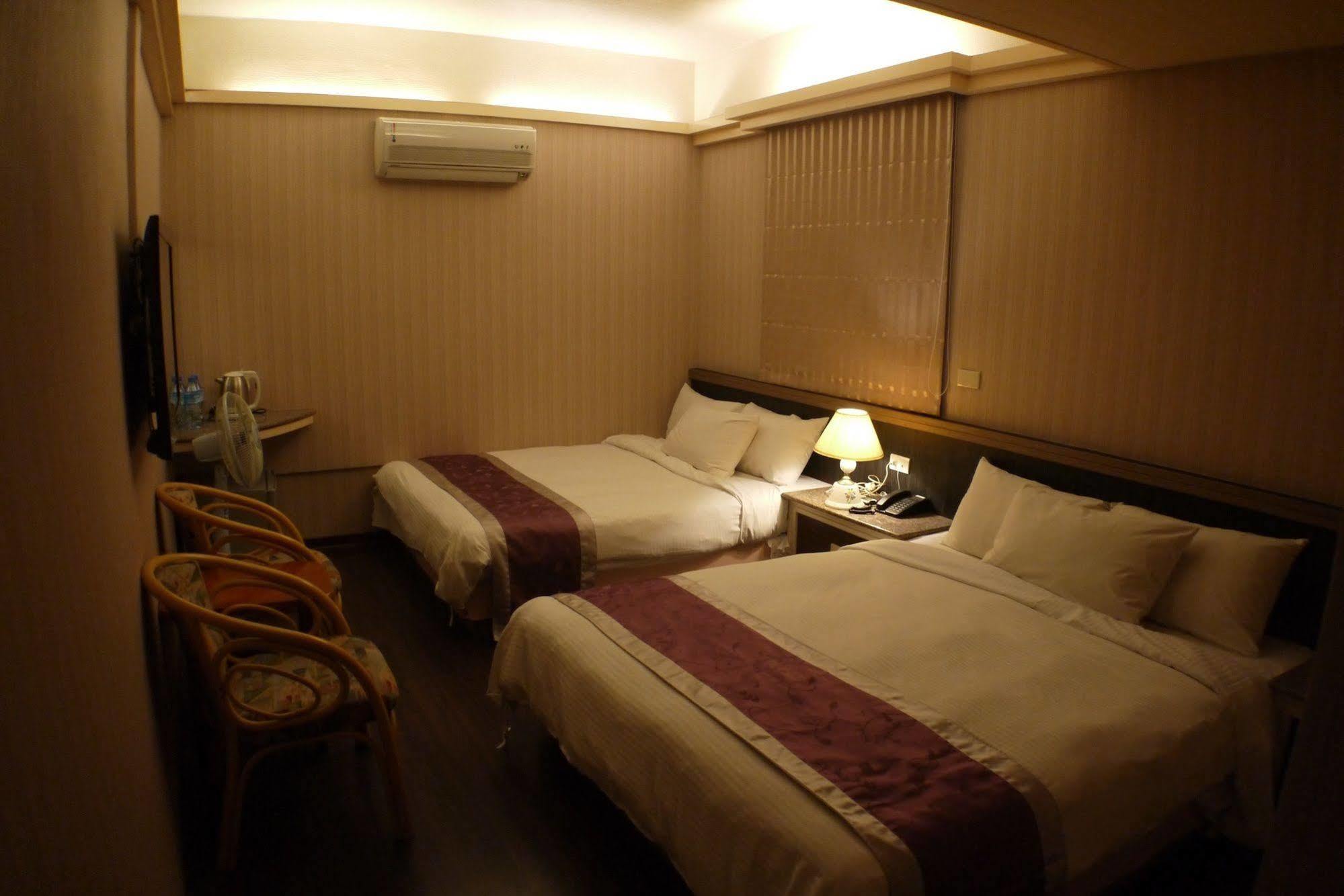 King Town Hotel Luodong Eksteriør billede