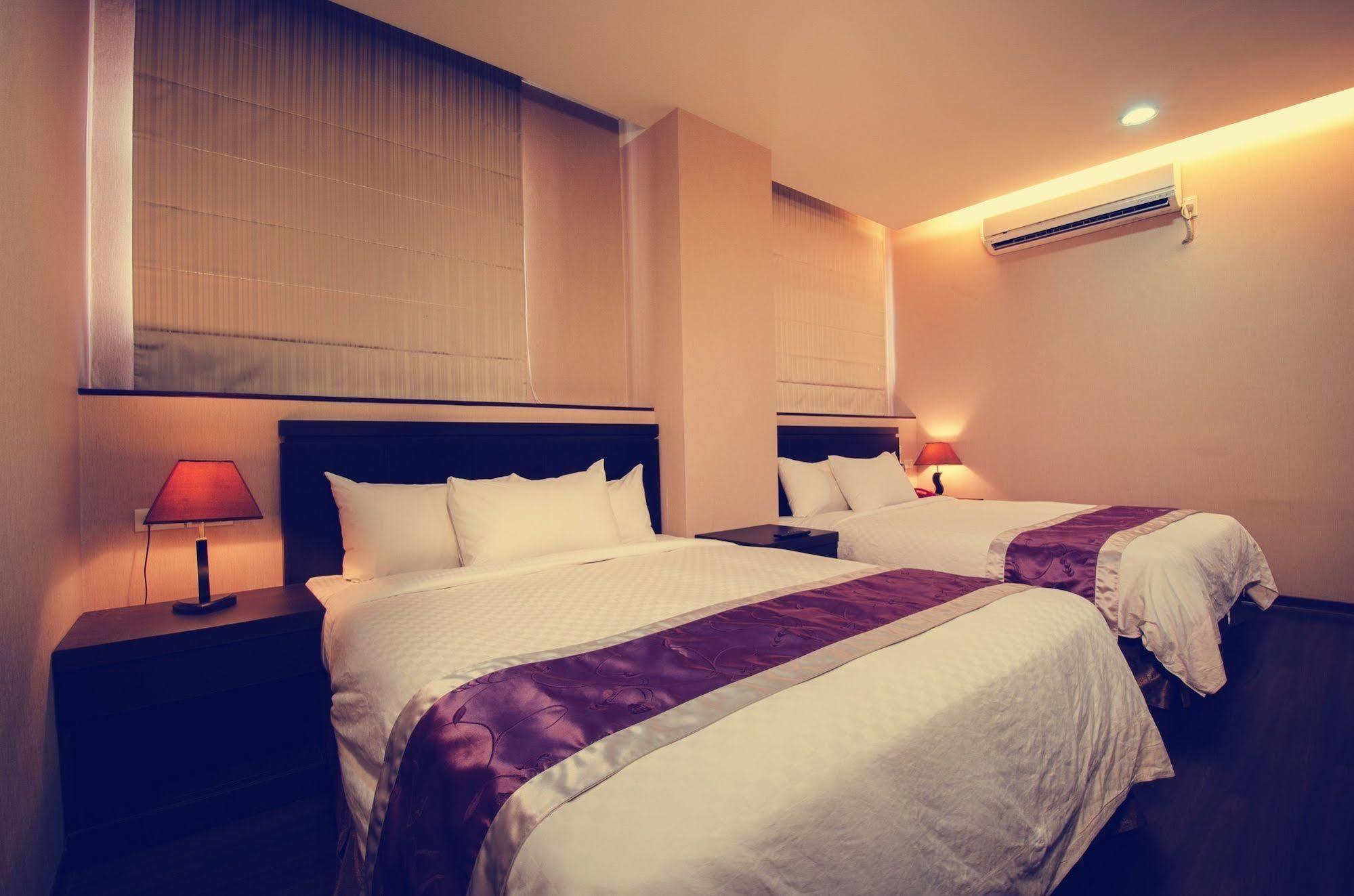 King Town Hotel Luodong Eksteriør billede