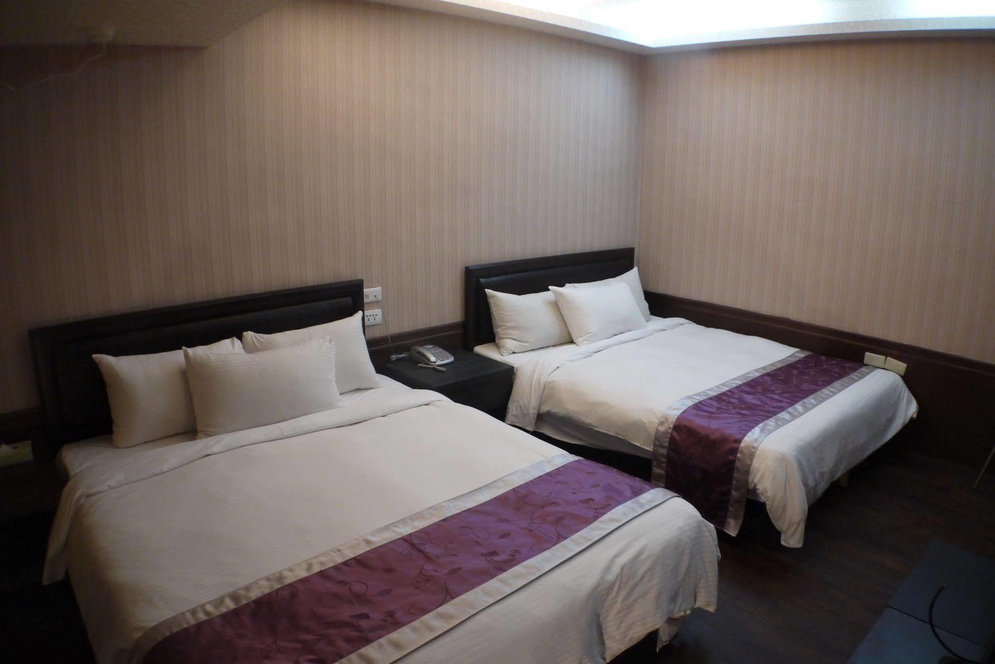 King Town Hotel Luodong Eksteriør billede