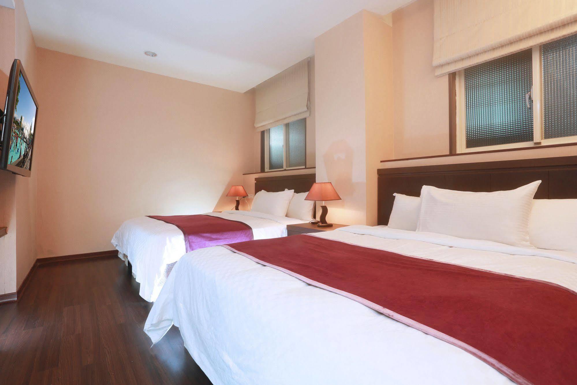 King Town Hotel Luodong Eksteriør billede
