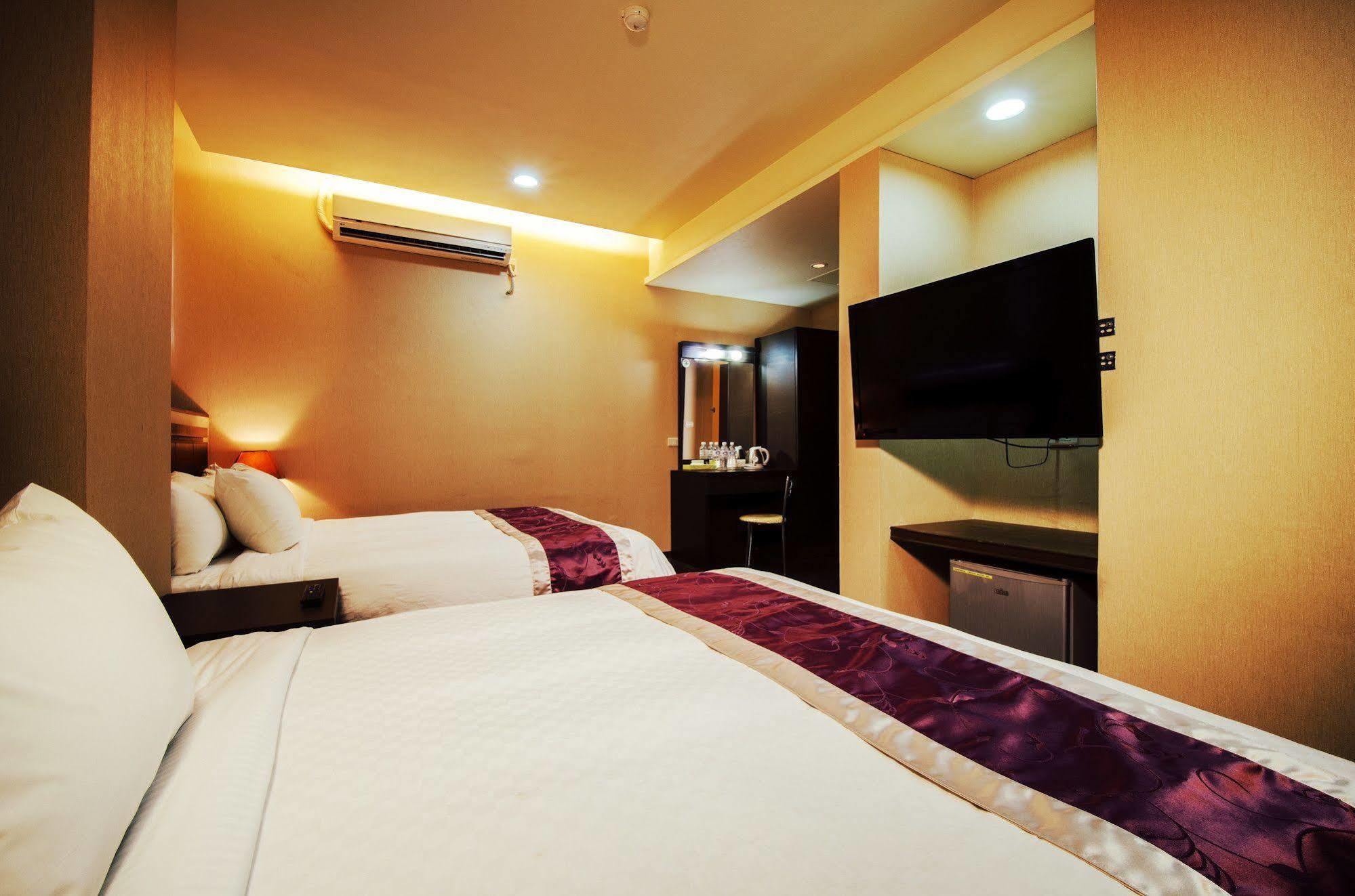 King Town Hotel Luodong Eksteriør billede