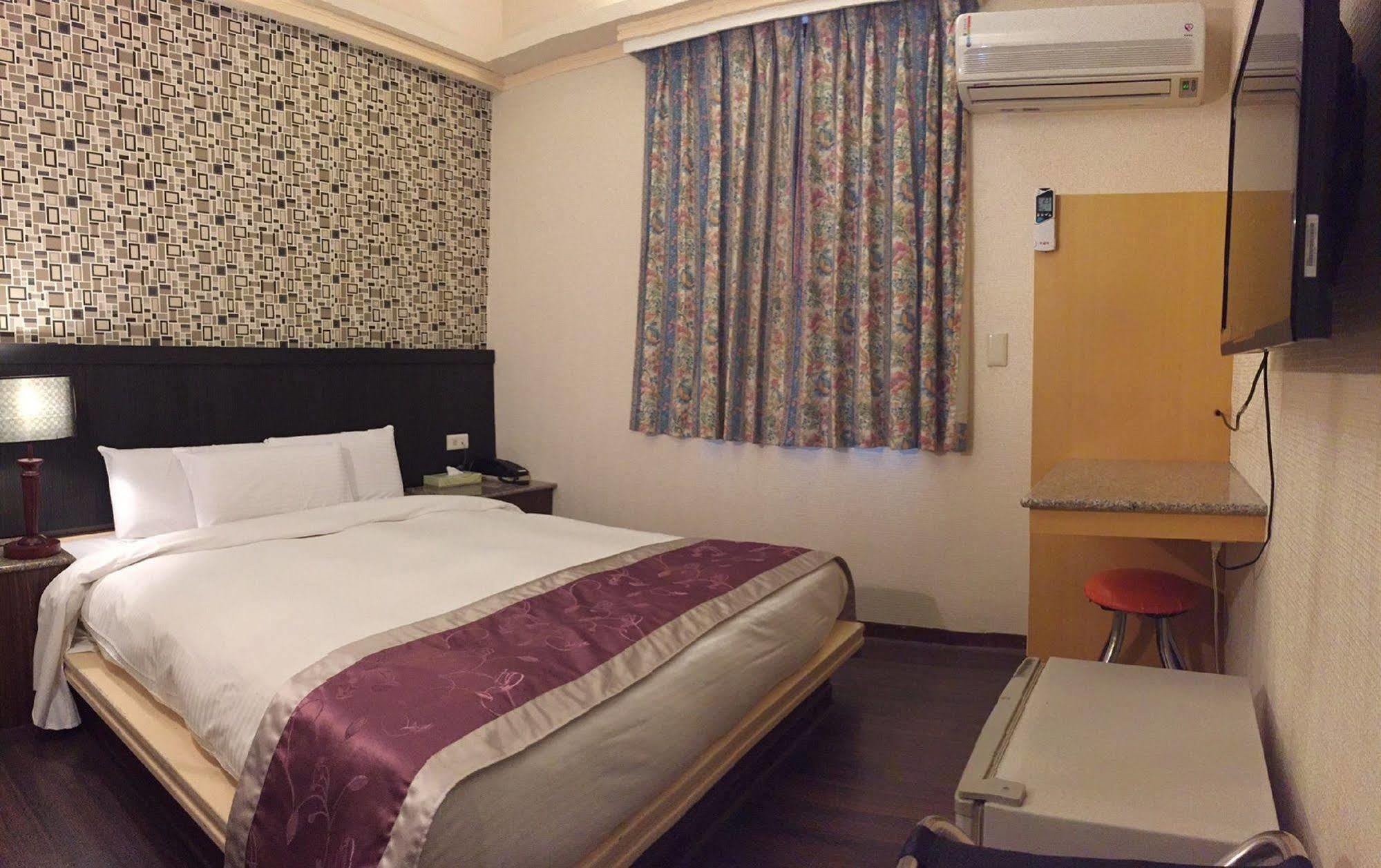 King Town Hotel Luodong Eksteriør billede